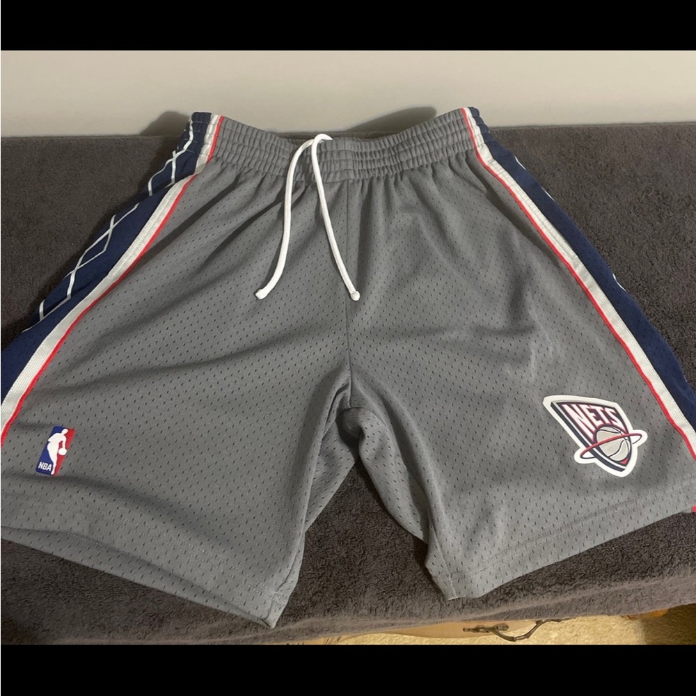 Mitchell & Ness NJ Nets Shorts